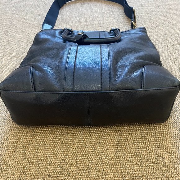 COACH Black genuine leather tote bag - Picture 7 of 11
